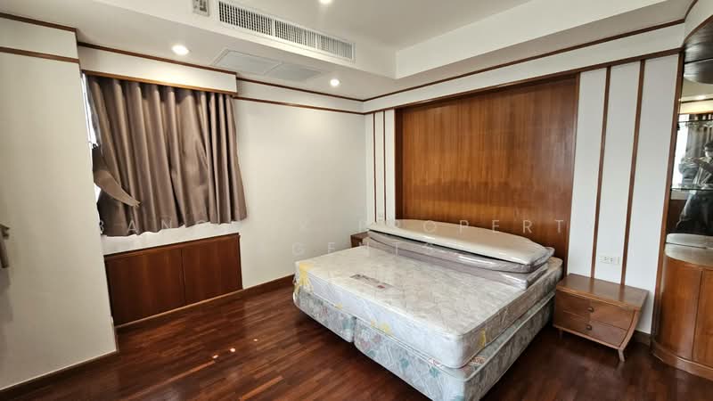 Ruamsuk Condominium, Bangkok, 12 Soi Athakravi, Khong Tan, Khlong Toei, Bangkok, 3 Bedrooms, 316 sqm, Condo For Rent, by BANGKOK PROPERTY AGENTS, 500309545 - DDproperty.com