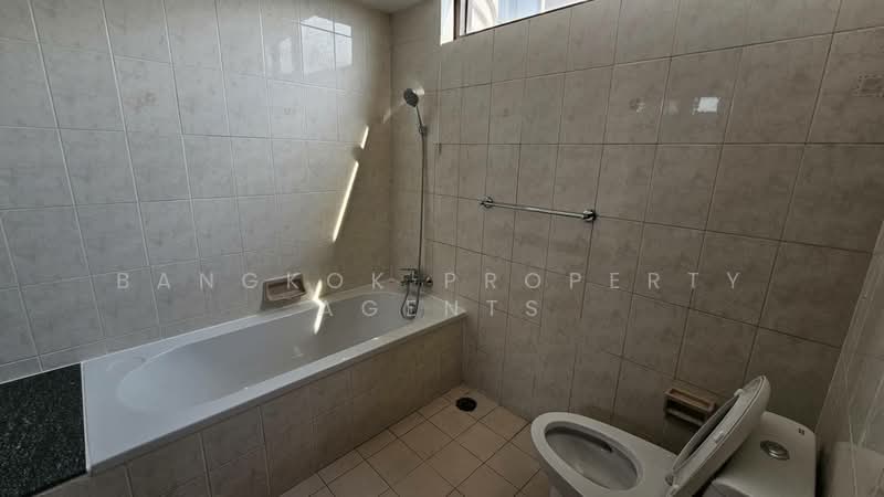 Ruamsuk Condominium : ร่วมสุข คอนโดมิเนียม, กรุงเทพ, 12 ซอยอรรถวี, คลองตัน, คลองเตย, กรุงเทพ, 316 ตร.ม., คอนโด ให้เช่า, โดย BANGKOK PROPERTY AGENTS, 500309545 - DDproperty.com