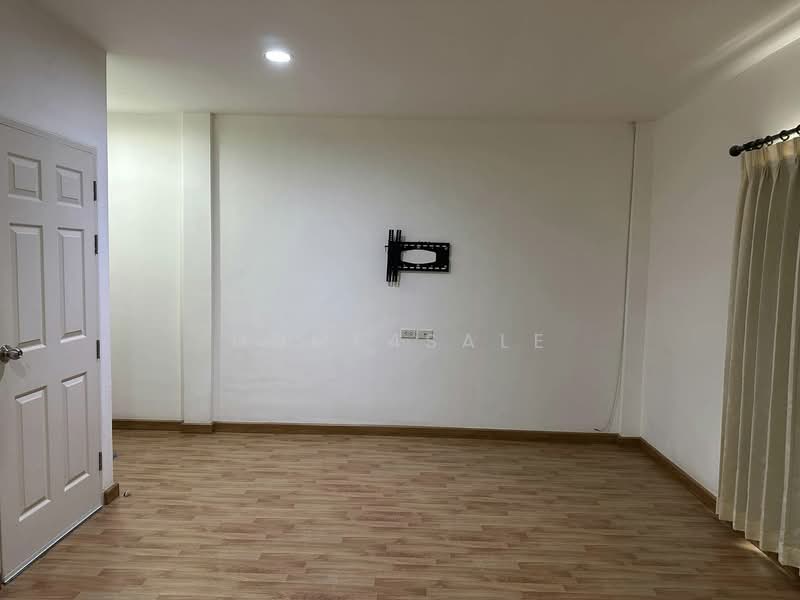 Baan Patra Krungthep Kreetha : บ้านภัทรา กรุงเทพกรีฑา, กรุงเทพ, ถนนกรุงเทพกรีฑา, สะพานสูง, กรุงเทพ, 131 ตร.ม., ทาวน์เฮ้าส์ ขาย, โดย Home4sale, 500309581 - DDproperty.com