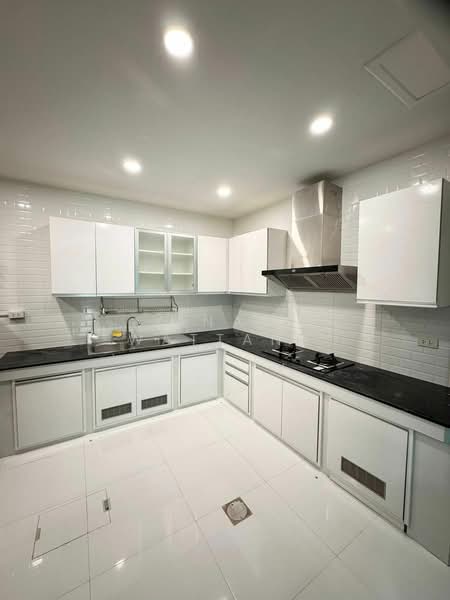 Baan Klang Muang Ladprao-Serithai, Bangkok, 8-2 Soi Serithai 52, Khan Na Yao, Bangkok, 3 Bedrooms, 152 sqm, Townhouse For Sale, by Vinai  Wattana, 500309655 - DDproperty.com