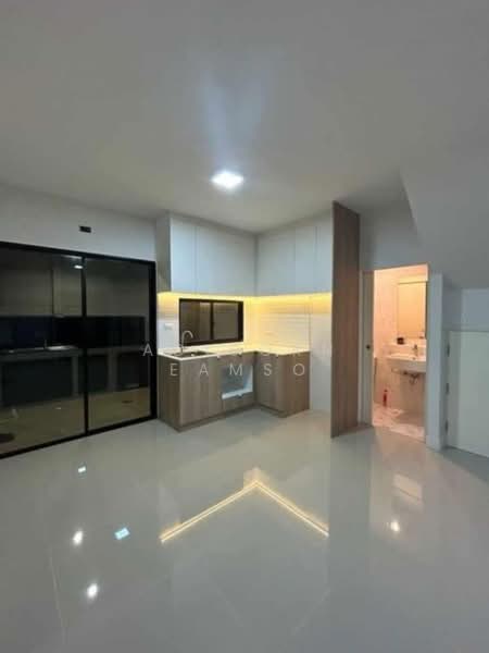 Baan Klang Muang Srinakarin – Onnut : บ้านกลางเมือง ศรีนครินทร์ – อ่อนนุช, กรุงเทพ, 174 ซอย อ่อนนุช 70/1, ประเวศ, กรุงเทพ, 150 ตร.ม., ทาวน์เฮ้าส์ ขาย, โดย Adisorn Eamso, 500309659 - DDproperty.com