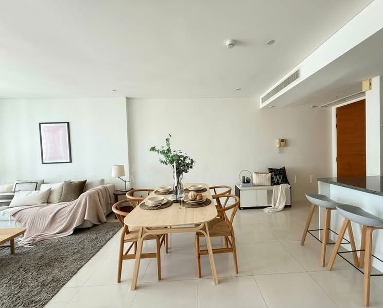 Fullerton Sukhumvit, Bangkok, Sukhumvit Road, Khlong Tan Nua, Watthana, Bangkok, 2 Bedrooms, 96 sqm, Condo For Rent, by Pitchocha Kiatsinpon, 500309690 - DDproperty.com