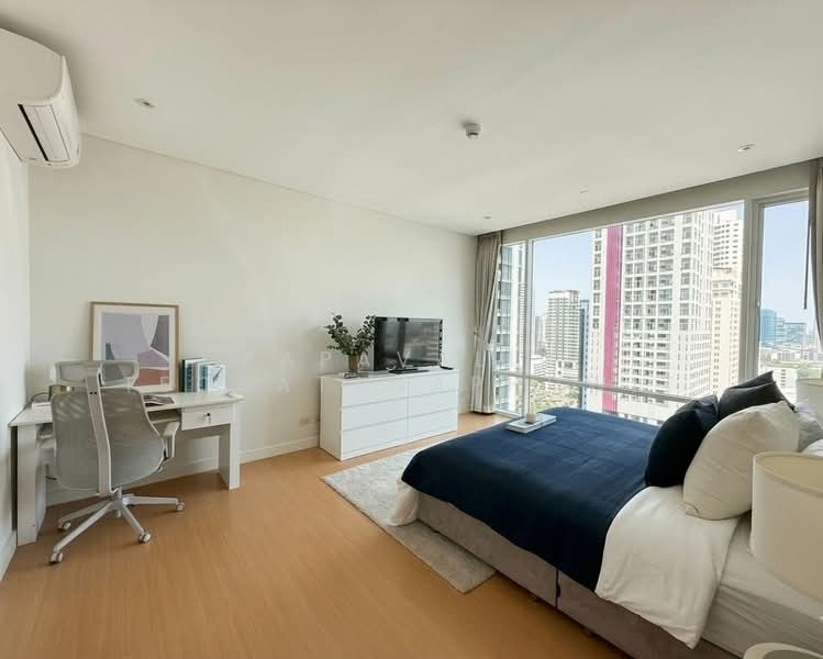 Fullerton Sukhumvit, Bangkok, Sukhumvit Road, Khlong Tan Nua, Watthana, Bangkok, 2 Bedrooms, 96 sqm, Condo For Rent, by Pitchocha Kiatsinpon, 500309690 - DDproperty.com
