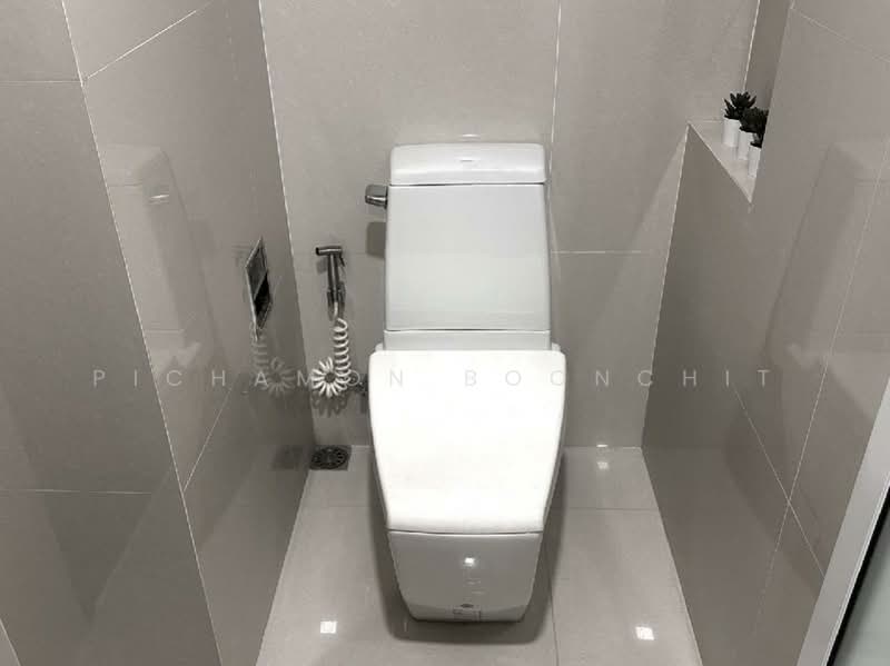 Rhythm Sukhumvit 44/1, Bangkok, Sukhumvit Road, Phra Kanong, Khlong Toei, Bangkok, 2 Bedrooms, 51 sqm, Condo For Sale, by Pichamon Boonchit, 500309699 - DDproperty.com