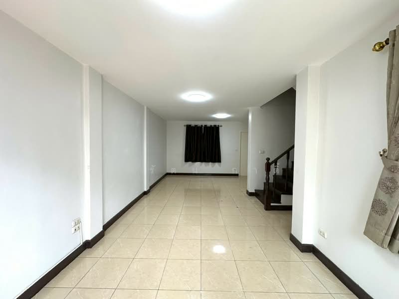 ทาวน์โฮม 3 ชั้น หมู่บ้าน สุวรรณ สุวรรณภูมิ หนามแดง-ศรีนครินทร์, สมุทรปราการ, บางพลีใหญ่, บางพลี, สมุทรปราการ, 200 ตร.ม., ทาวน์เฮ้าส์ ขาย, โดย วิดารัตน์ กาติ้ง, 500309703 - DDproperty.com