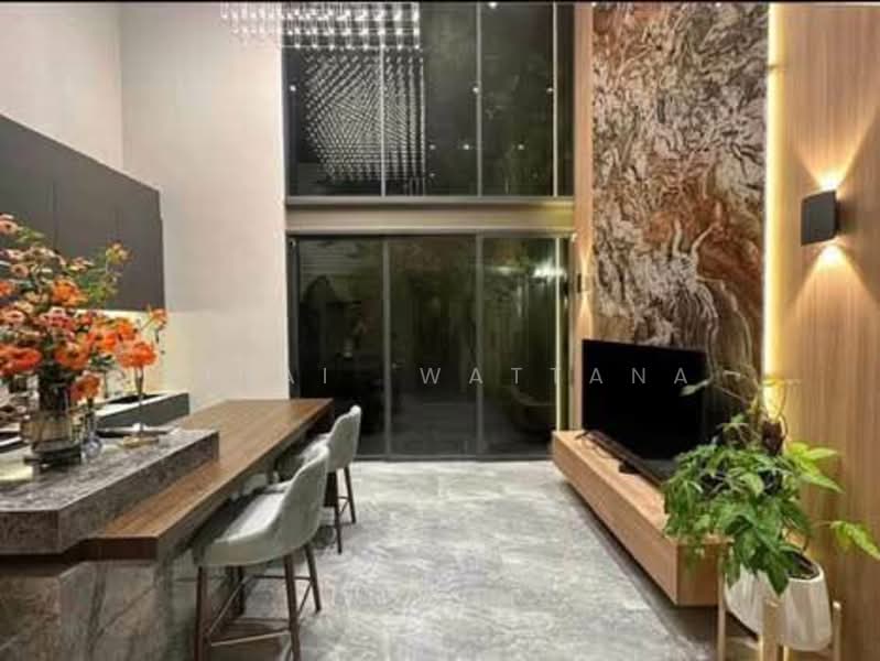 undefined, Bangkok, Khlong Chaokhun Sing, Wang Thonglang, Bangkok, 3 Bedrooms, 220 sqm, Townhouse For Sale, by Vinai Wattana, 500309774 - DDproperty.com