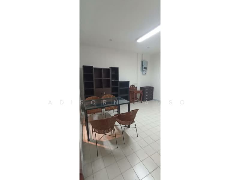 4-BR Townhouse, Bangkok, Khlong Chan, Bang Kapi, Bangkok, 4 Bedrooms, 160 sqm, Townhouse For Rent, by Adisorn Eamso, 500309787 - DDproperty.com