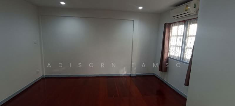 4-BR Townhouse, Bangkok, Khlong Chan, Bang Kapi, Bangkok, 4 Bedrooms, 160 sqm, Townhouse For Rent, by Adisorn Eamso, 500309787 - DDproperty.com