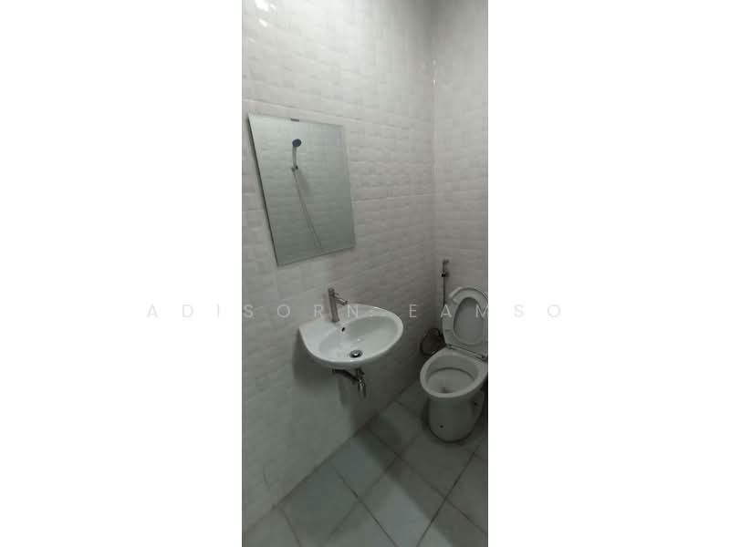 4-BR Townhouse, Bangkok, Khlong Chan, Bang Kapi, Bangkok, 4 Bedrooms, 160 sqm, Townhouse For Rent, by Adisorn Eamso, 500309787 - DDproperty.com