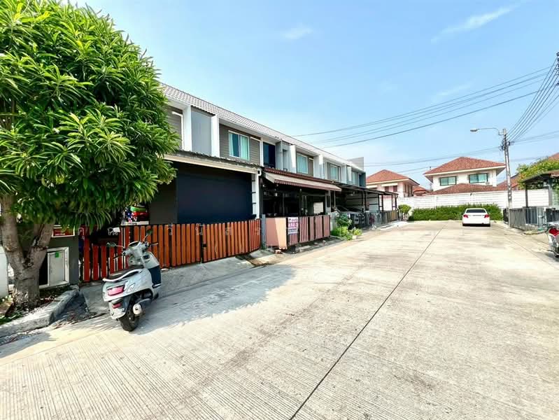 อารียา เดอะคัลเลอร์ พรีเมี่ยม 2 วงแหวน-รามอินทรา, กรุงเทพ, ถนนวงแหวน-รามอินทรา, บางชัน, คลองสามวา, กรุงเทพ, 100 ตร.ม., ทาวน์เฮ้าส์ ขาย, โดย คุณ วีนัสรา บุตรพา (เมล), 500309798 - DDproperty.com