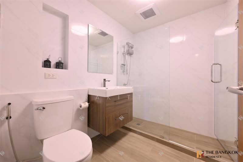 President Park Sukhumvit 24, Bangkok, 99 Sukhumvit 24 Alley, Khlongtoei Nua, Watthana, Bangkok, 3 Bedrooms, 223 sqm, Condo For Rent, by Nicha Peerakittikul, 500309821 - DDproperty.com