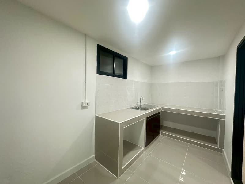 บ้านพระปิ่น 4, Bangkok, บางบอน5, Nong Kham, Nong Khaem, Bangkok, 3 Bedrooms, 180 sqm, Semi-Detached House (Twin House) For Sale, by Passakorn Butbunpan, 500309822 - DDproperty.com