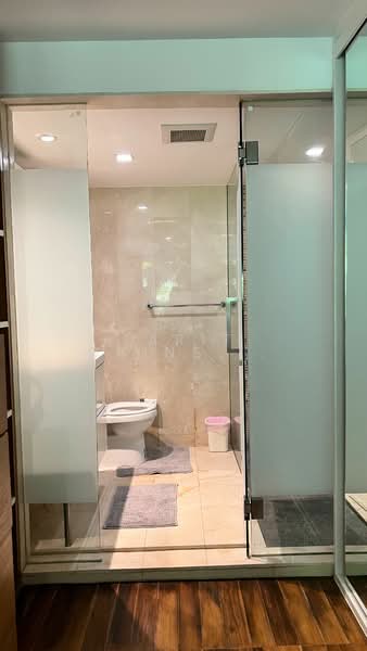 The Clover Thonglor Residence, Bangkok, Soi Sukhumvit 55, Khlong Tan Nua, Watthana, Bangkok, 1 Bedroom, 45 sqm, Condo For Rent, by Tarit Chinsomboon, 500309861 - DDproperty.com