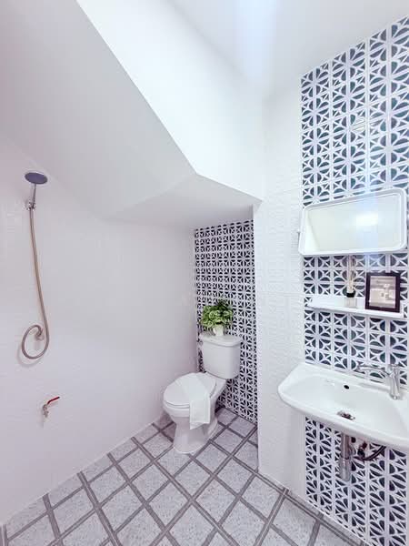 Baan Poonsin Thani 3, Bangkok, Krungthep Kreetha, Khlong Song Ton Nun, Lat Krabang, Bangkok, 3 Bedrooms, 100 sqm, Townhouse For Sale, by NR AGENT, 500309905 - DDproperty.com
