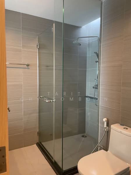 Siri At Sukhumvit, Bangkok, 902 Sukhumvit Road, Phra Kanong, Khlong Toei, Bangkok, 2 Bedrooms, 69 sqm, Condo For Sale, by Tarit Chinsomboon, 500309912 - DDproperty.com
