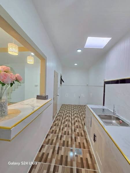 Baan Pruksa 14 A Bangbuathong, Nonthaburi, Soi Pruksa Village 14 A, Bang Khu Rat, Bang Bua Thong, Nonthaburi, 3 Bedrooms, 100 sqm, Townhouse For Sale, by NR AGENT, 500309930 - DDproperty.com