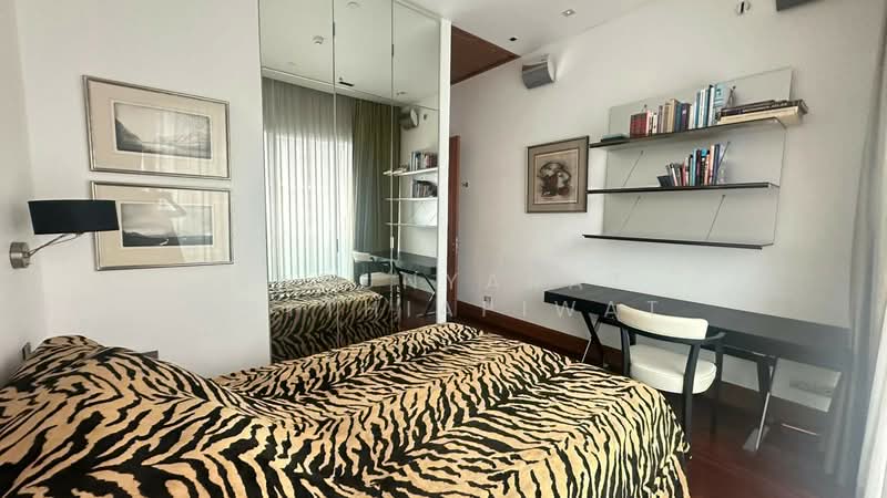 Le Raffine Sukhumvit 39, Bangkok, Soi Sukhumvit 39, Khlong Tan Nua, Watthana, Bangkok, 2 Bedrooms, 238 sqm, Condo For Rent, by Sarunyarat Sutthiapiwat, 500309937 - DDproperty.com