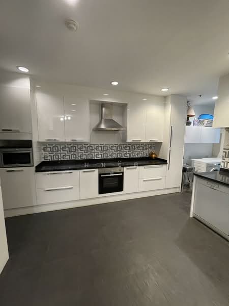 The Madison, Bangkok, Sukhumvit 41, Khlong Tan Nua, Watthana, Bangkok, 3 Bedrooms, 150 sqm, Condo For Rent, by Monchit Surachaidunthavin, 500309960 - DDproperty.com