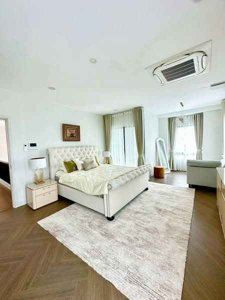 Nantawan Rama 9 - New Krungthepkreetha, Bangkok, Saphan Sung, Bangkok, 4 Bedrooms, 302 sqm, Single Detached House For Sale, by Poomphat Tienthongsakul, 500309961 - DDproperty.com