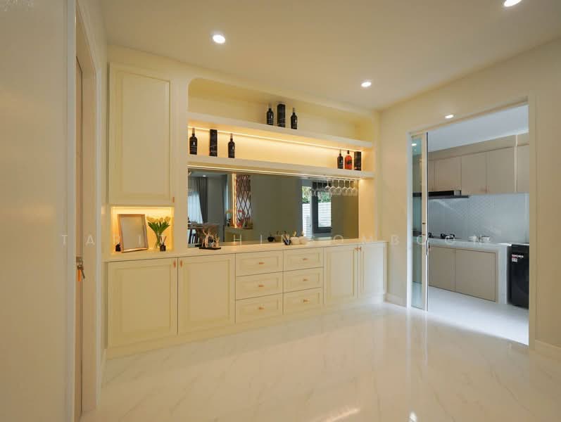 Baan Suan Lalana-Suan Luang, Bangkok, 50/363 Chaloem Phrakiat Ro 9 Soi 28 Yaek 14, Dok Mai, Prawet, Bangkok, 3 Bedrooms, 252 sqm, Condo For Sale, by Tarit Chinsomboon, 500309963 - DDproperty.com