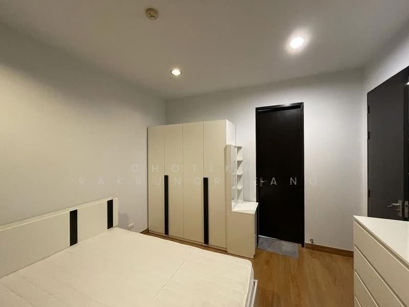 Baan Klang Krung Siam-Pathumwan, Bangkok, Petchburi Road, Thanon Phetchaburi, Ratchathewi, Bangkok, 2 Bedrooms, 68 sqm, Condo For Rent, by Chotika Rakrungrueang, 500310133 - DDproperty.com