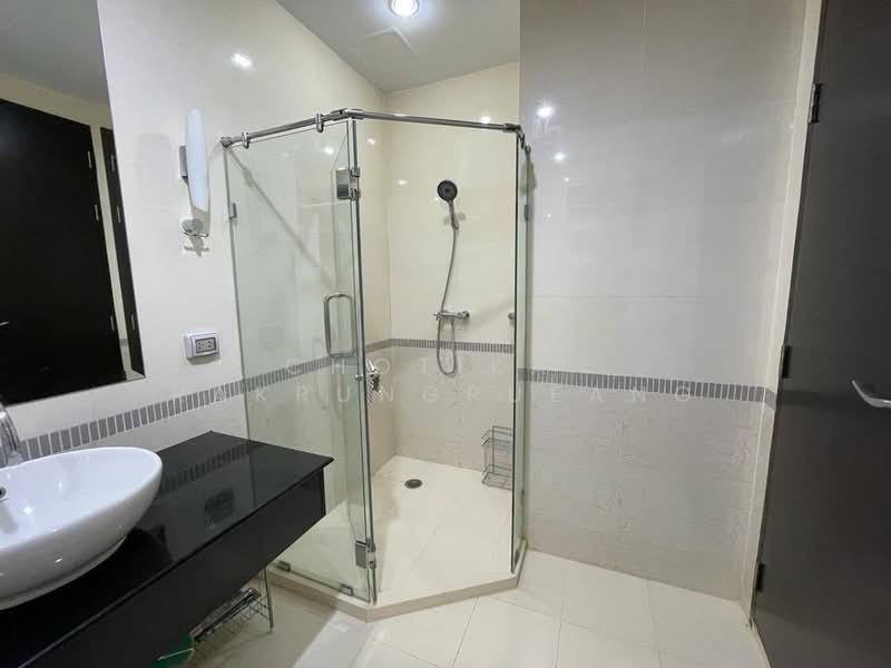 Baan Klang Krung Siam-Pathumwan, Bangkok, Petchburi Road, Thanon Phetchaburi, Ratchathewi, Bangkok, 2 Bedrooms, 68 sqm, Condo For Rent, by Chotika Rakrungrueang, 500310133 - DDproperty.com