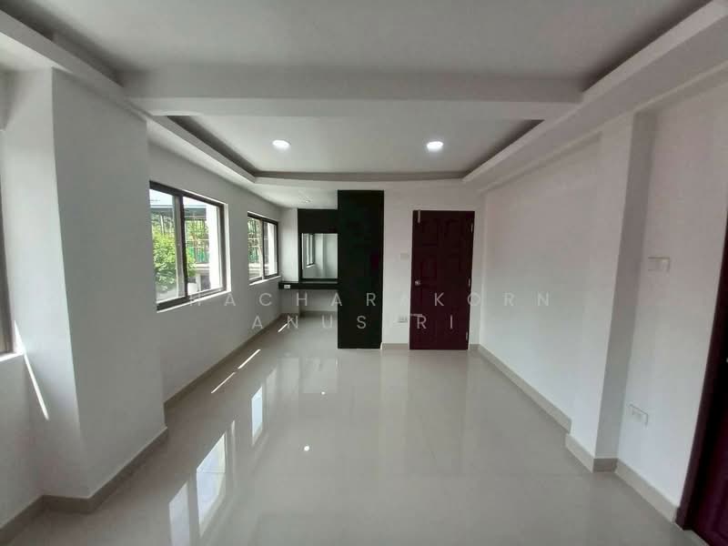 undefined, Bangkok, Khlong Tan Nua, Watthana, Bangkok, 3 Bedrooms, 250 sqm, Townhouse For Rent, by Phacharakorn Anusiri, 500310143 - DDproperty.com