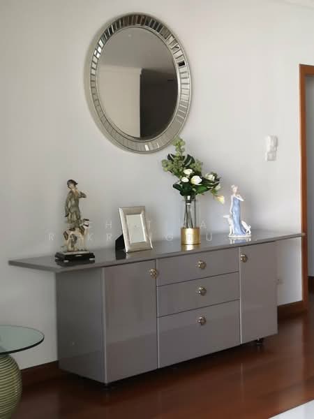 Tower Park, Bangkok, 88 Soi Sukhumvit 3, Sukhumvit Road, Khlongtoei Nua, Watthana, Bangkok, 3 Bedrooms, 265 sqm, Condo For Rent, by Chotika Rakrungrueang, 500310149 - DDproperty.com