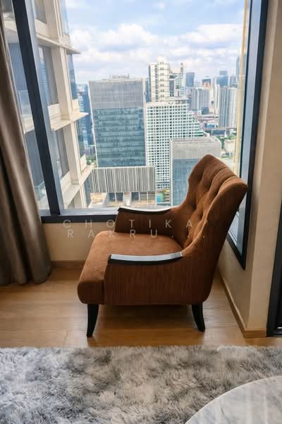 The Esse Asoke, Bangkok, 333 Soi Sukhumvit 21, Sukhumvit Road, Khlongtoei Nua, Watthana, Bangkok, 1 Bedroom, 45 sqm, Condo For Rent, by Chotika Rakrungrueang, 500310168 - DDproperty.com