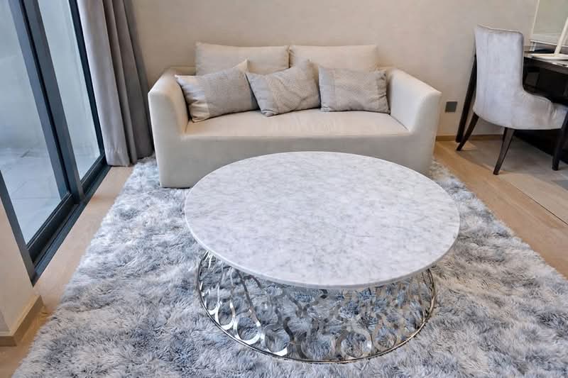 The Esse Asoke, Bangkok, 333 Soi Sukhumvit 21, Sukhumvit Road, Khlongtoei Nua, Watthana, Bangkok, 1 Bedroom, 45 sqm, Condo For Rent, by Chotika Rakrungrueang, 500310168 - DDproperty.com