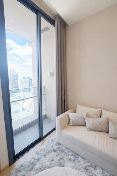 The Esse Asoke, Bangkok, 333 Soi Sukhumvit 21, Sukhumvit Road, Khlongtoei Nua, Watthana, Bangkok, 1 Bedroom, 45 sqm, Condo For Rent, by Chotika Rakrungrueang, 500310168 - DDproperty.com