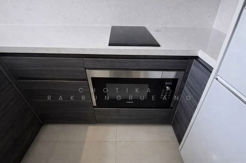 The Esse Asoke, Bangkok, 333 Soi Sukhumvit 21, Sukhumvit Road, Khlongtoei Nua, Watthana, Bangkok, 1 Bedroom, 45 sqm, Condo For Rent, by Chotika Rakrungrueang, 500310168 - DDproperty.com