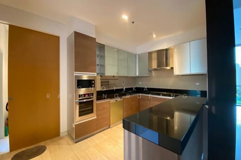 Domus 18, Bangkok, Soi Sukhumvit 18, Khlong Toei, Bangkok, 3 Bedrooms, 250 sqm, Condo For Rent, by Chotika Rakrungrueang, 500310192 - DDproperty.com