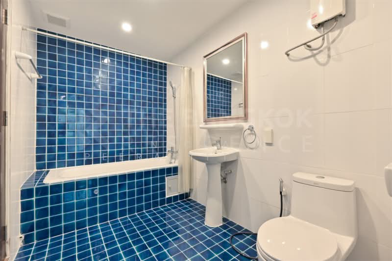 Acadamia Grand Tower, Bangkok, Soi Sukhumvit 43, Khlong Tan Nua, Watthana, Bangkok, 3 Bedrooms, 194 sqm, Condo For Rent, by Nicha Peerakittikul, 500310247 - DDproperty.com
