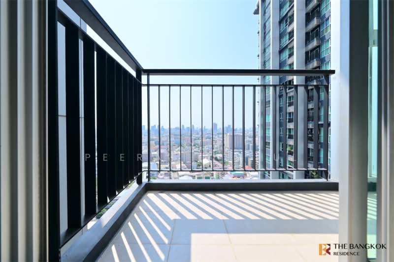 Life Ratchadapisek, Bangkok, 279 Ratchadapisaek Road, Huai Khwang, Bangkok, 2 Bedrooms, 56 sqm, Condo For Rent, by Nicha Peerakittikul, 500310263 - DDproperty.com