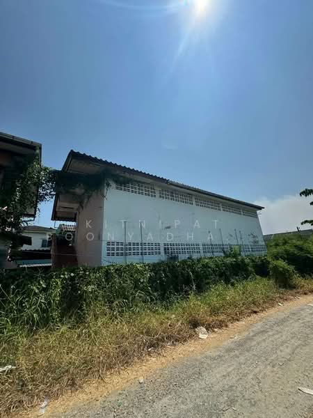 3-BR House, Bangkok, Nong Kham, Nong Khaem, Bangkok, 3 Bedrooms, 204 sqm, Single Detached House For Sale, by Kitnipat Boonyadhammakul, 500310347 - DDproperty.com
