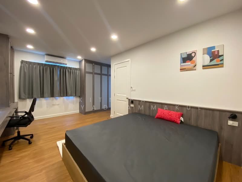 undefined, Bangkok, Bang Na Tai, Bang Na, Bangkok, 4 Bedrooms, 300 sqm, Townhouse For Rent, by Kitnipat Boonyadhammakul, 500310356 - DDproperty.com