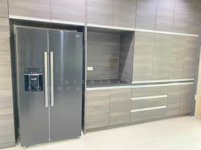 Villa Nakarin Onnut-Wongwaen, Bangkok, Sukhapiban 2 Road, Prawet, Bangkok, 5 Bedrooms, 410 sqm, Single Detached House For Sale, by Kitnipat Boonyadhammakul, 500310361 - DDproperty.com