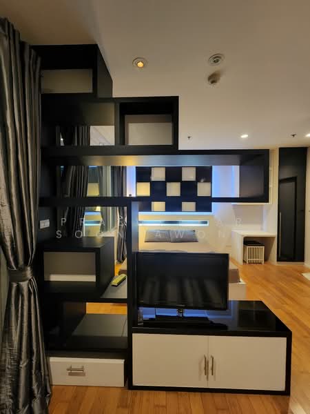 Villa Sathorn, Bangkok, 5 KrungThonBuri Road, Khlong Ton Sai, Khlong San, Bangkok, 1 Bedroom, 44 sqm, Condo For Rent, by Praewpakar Soontawong, 500310416 - DDproperty.com