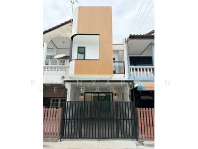 ขาย - ทาวน์เฮ้าส์ : หมู่บ้านพิพรพงษ์ ซอยวิภาวดีรังสิต 84, กรุงเทพ