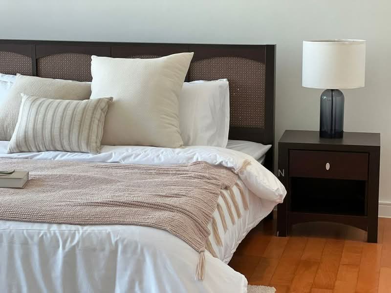 Fullerton Sukhumvit, Bangkok, Sukhumvit Road, Khlong Tan Nua, Watthana, Bangkok, 2 Bedrooms, 105 sqm, Condo For Rent, by Nakarin  Sookpaiboon, 500310473 - DDproperty.com