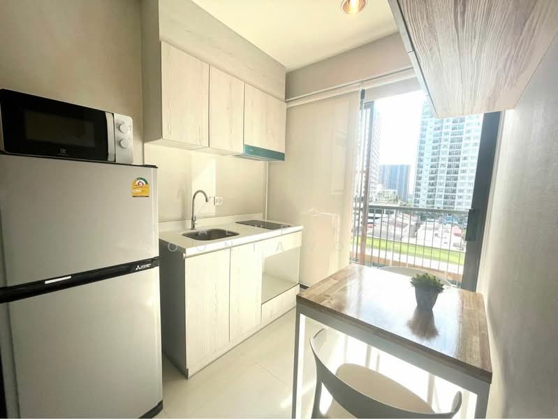 Life Pinklao, Bangkok, Boromarajonani Road, Bang Bamru, Bang Phlat, Bangkok, 1 Bedroom, 30 sqm, Condo For Rent, by Praewpakar Soontawong, 500310503 - DDproperty.com