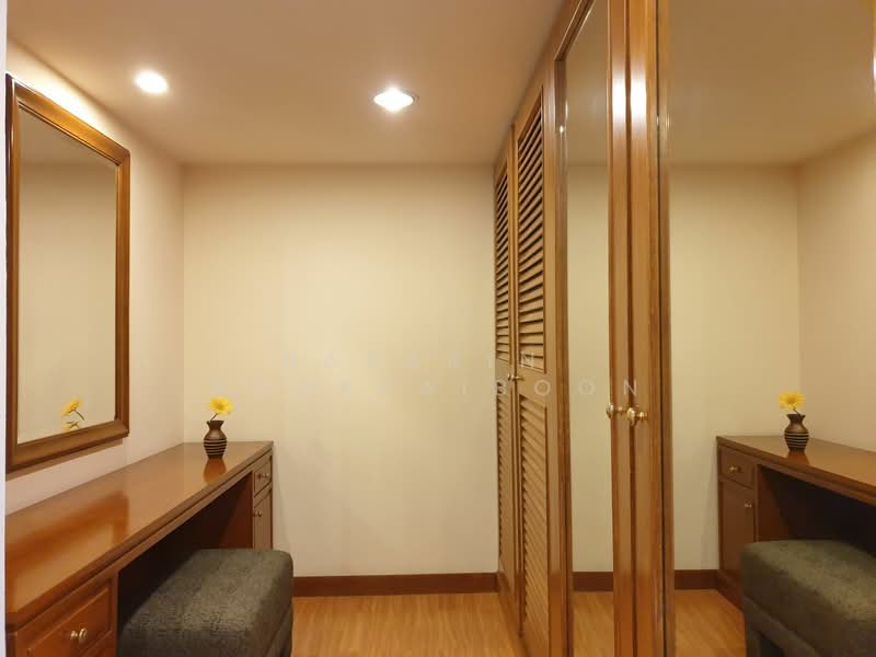United Tower Thonglor, Bangkok, 333 Soi Thonglor 17, Khlong Tan Nua, Watthana, Bangkok, 2 Bedrooms, 157 sqm, Condo For Rent, by Nakarin Sookpaiboon, 500310507 - DDproperty.com