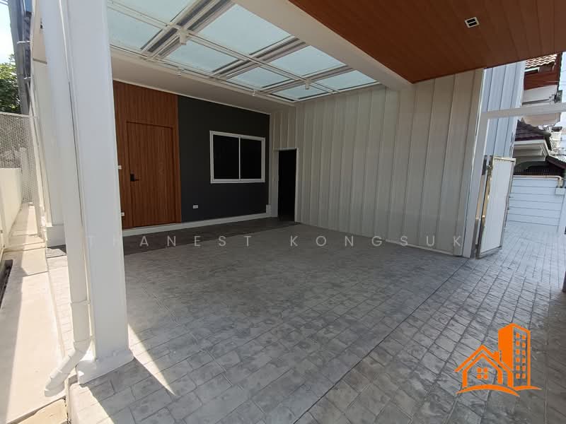 3-Story Home Office with Warehouse, Soi Chaturamitr, Theparak Road, Samut Prakan, Bangphli Yai, Bang Plee, Samut Prakan, , 329 sqm, Office Space For Sale, by Thanest Kongsuk, 500310541 - DDproperty.com