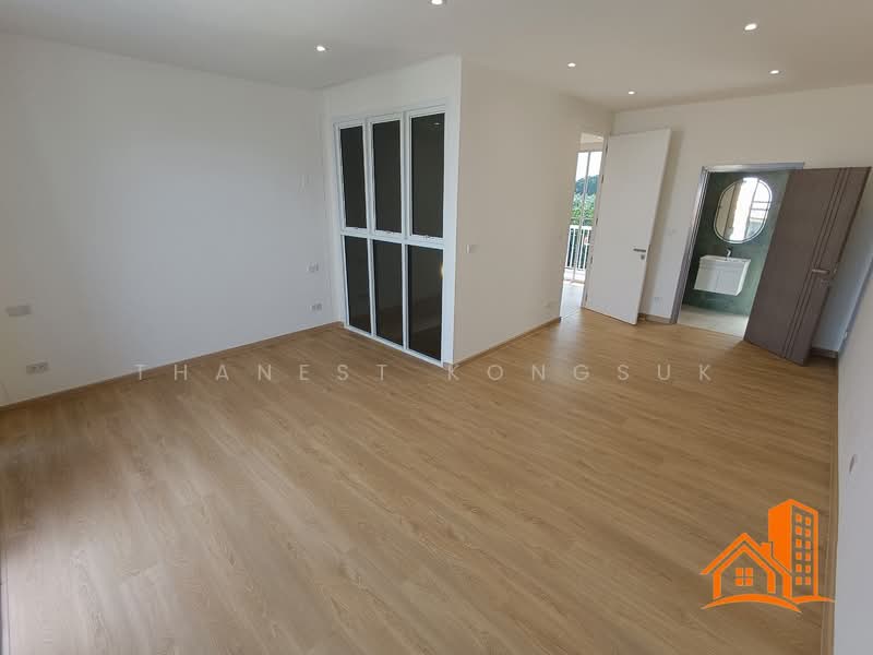 3-Story Home Office with Warehouse, Soi Chaturamitr, Theparak Road, Samut Prakan, Bangphli Yai, Bang Plee, Samut Prakan, , 329 sqm, Office Space For Sale, by Thanest Kongsuk, 500310541 - DDproperty.com