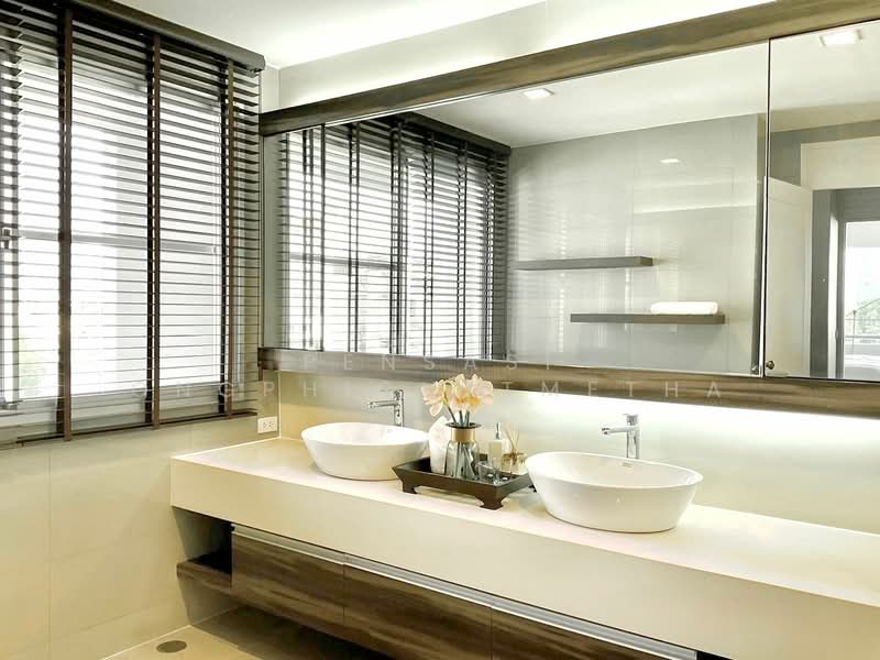 Baan Koon Apartment, Bangkok, Soi Nanglinchee 2, Thung Maha Mek, Sathon, Bangkok, 4 Bedrooms, 570 sqm, Apartment For Rent, by Pensasi Ongphichetmetha, 500310564 - DDproperty.com