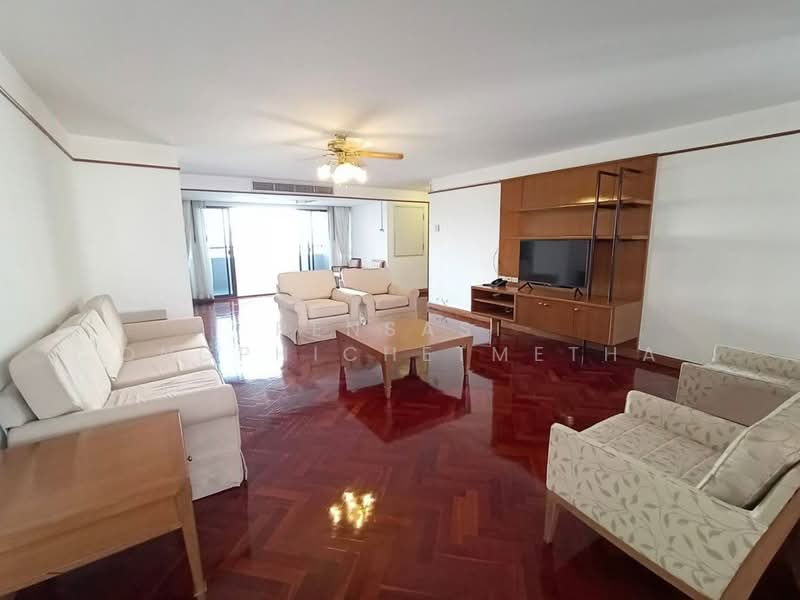 Four Wings Mansion, Bangkok, 32 Soi Sukhumvit 11, Khlongtoei Nua, Watthana, Bangkok, 3 Bedrooms, 220 sqm, Apartment For Rent, by Pensasi Ongphichetmetha, 500310581 - DDproperty.com