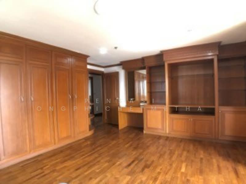Lee House Apartment, Bangkok, 13 Thonglor 13, Khlong Tan Nua, Watthana, Bangkok, 3 Bedrooms, 240 sqm, Apartment For Rent, by Pensasi Ongphichetmetha, 500310606 - DDproperty.com