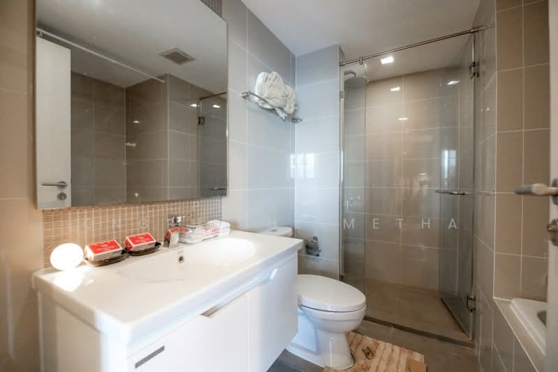 Maestro 39, Bangkok, Sukhumvit Road, Khlong Tan Nua, Watthana, Bangkok, 2 Bedrooms, 55 sqm, Condo For Rent, by Pensasi Ongphichetmetha, 500310618 - DDproperty.com