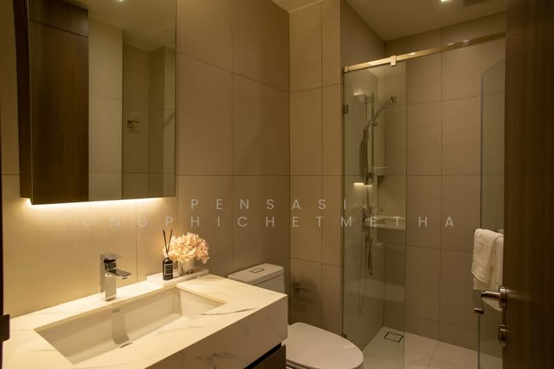 Raveevan Space, Bangkok, Soi Sukhumvit 39, Khlong Tan Nua, Watthana, Bangkok, 3 Bedrooms, 260 sqm, Apartment For Rent, by Pensasi Ongphichetmetha, 500310620 - DDproperty.com